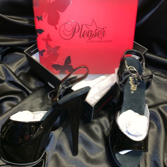 Heels - Picture 4 of 6